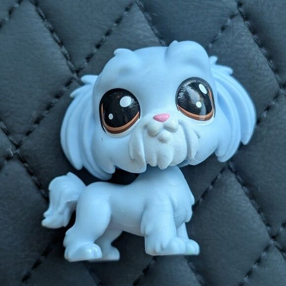 LPS Littlest Pet Shop Gruff Malteaser (#1-111) Family Pack Fab-Looking Family - Picture 1 of 4